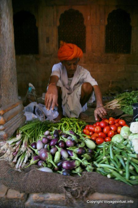 Jaisalmer Amar Sagar Gate Marchand De Legume - Indien
