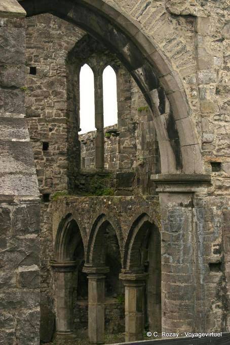 Mainistir Shligigh Kloster in der Mitte des 13. Jahrhunderts von Maurice Fitzgerald, Sligo Abbey gegründet - Irland