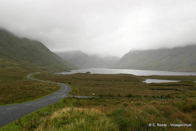 Doo Lough aus der R335 zwischen Louisburgh und Leenaum - Irland