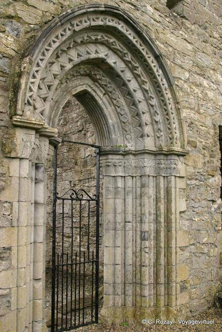 Portal der Königlichen Abtei von Cong, in 623 durch St. Feichin gegründet, - Irland