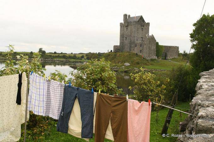 Bettwäsche und gehängt Dunguaire Schloss, Kinvara - Irland