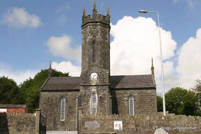 Kirche in Ennistymon (Inis Díomáin), County Clare - Irland