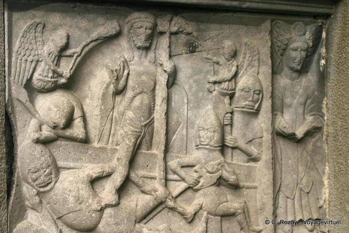 Skulptur von der Auferstehung Christi von den Toten, Ennis Abbey - Irland
