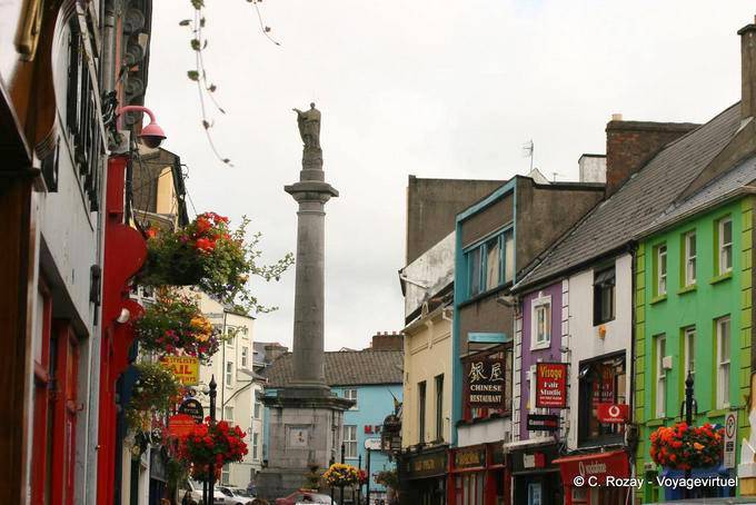 Statue von Abbey Street und O'Connell Street, Ennis - Irland