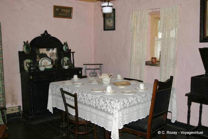Esszimmer für Tee-Set, Bunratty Folk Park - Irland