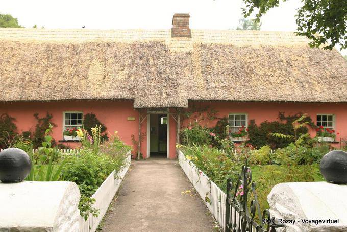 Rosa strohgedeckten Landhaus Bunratty Folk Park - Irland