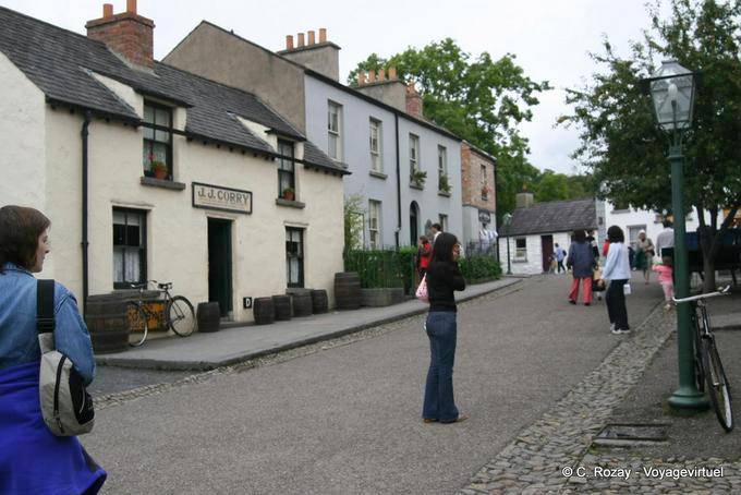 Auf der Straße, rue wiederhergestellt Dorf Bunratty Folk Park - Irland