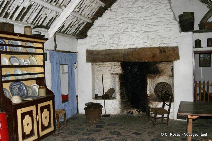 Iren in einem Bauernhaus Bunratty Folk Park - Irland