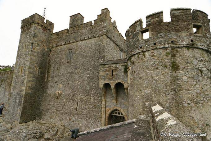Außerhalb Cahir Castle - Irland