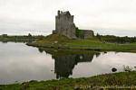 Dunguaire Schloss im Jahre 1520 auf die Bucht von Galway gebaut, Irland.