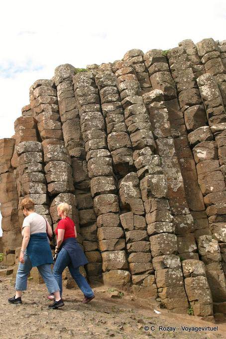 Stapel von schräg olonnes, Giants Causeway - Nord-Irland