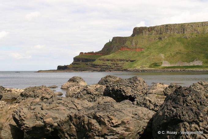 Magma und Klippen, Giants Causeway - Nord-Irland