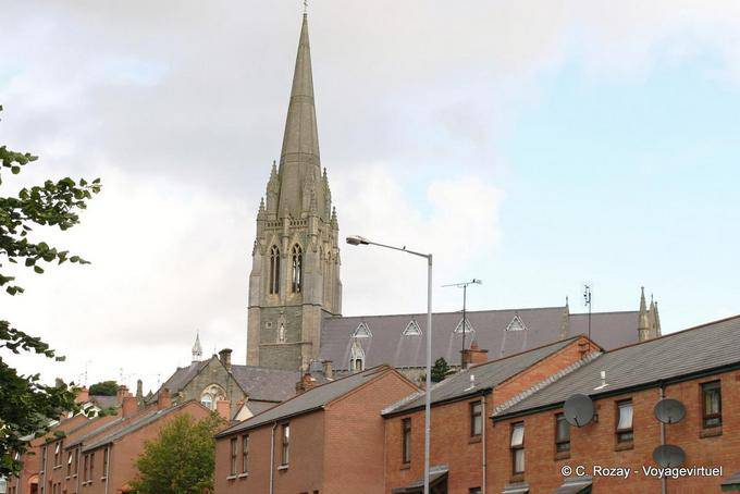 Glockenturm der St. Eugene-Kathedrale, Derry - Nord-Irland
