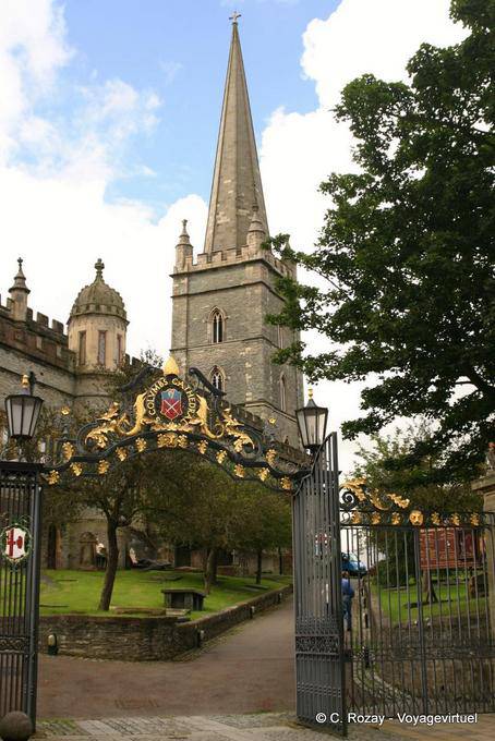 Äußeren Tor und Turm, St Columb-Kathedrale, Derry - Nord-Irland