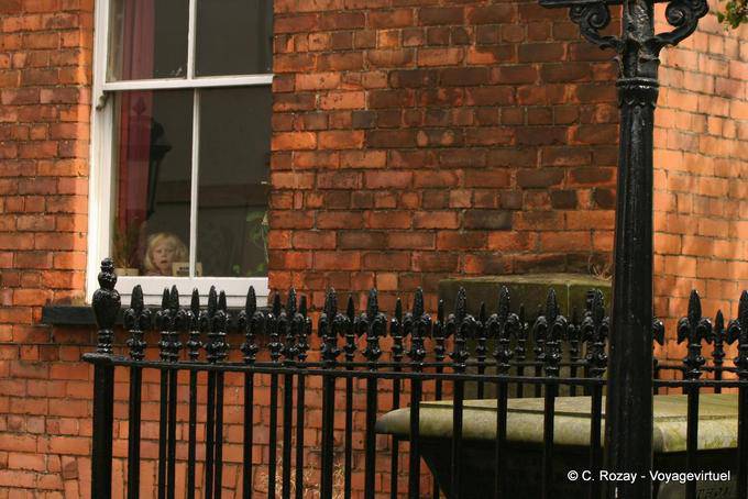 Die kleine blonde hinter dem Fenster, Derry - Nord-Irland
