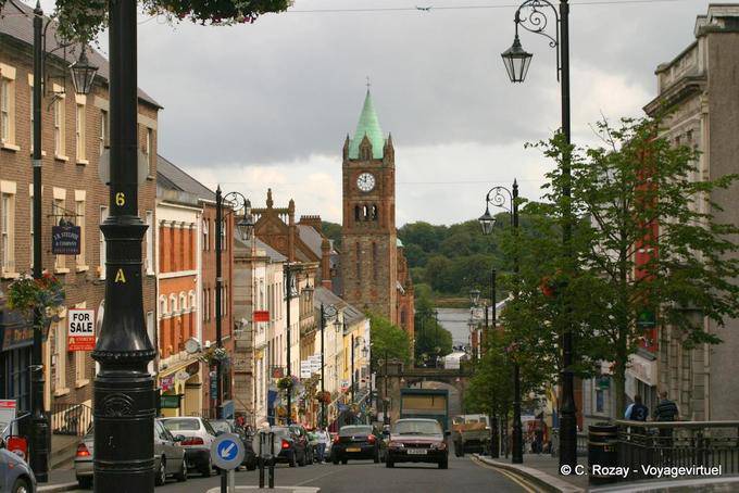 Down the Shipquay Street, Londonderry, Derry - Nord-Irland