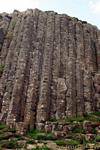 Die große Orgel aus grauem Basalt, Giants Causeway, Nord-Irland.
