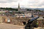 Canon Wände zeigte auf Deerry der Bogside in Derry, Nord-Irland.