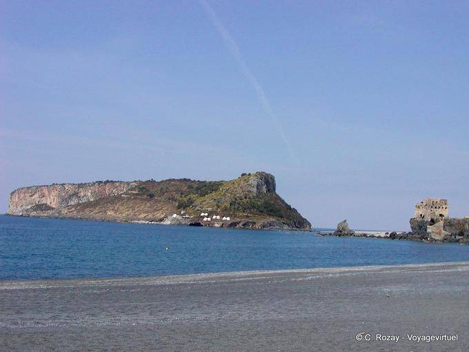 Isola Dino und Strand Kalabrien - Italien