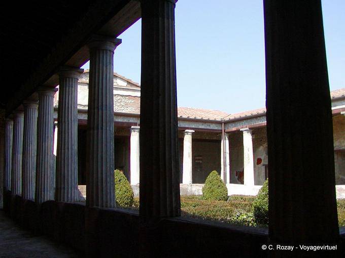 Peristyle des Hauses von Menander, Pompeji - Italien