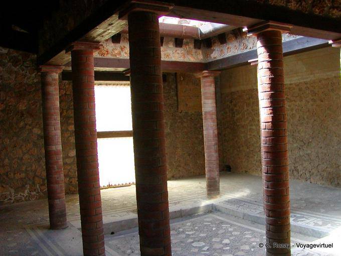 Atrium roten Säulen, Pompeji - Italien