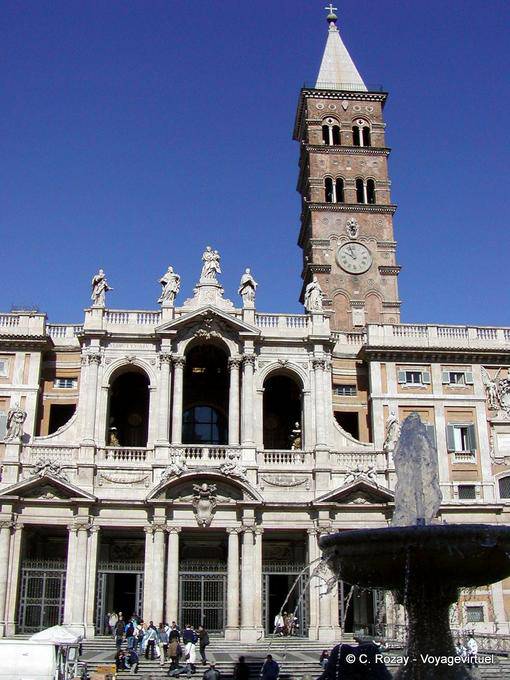Die Basilika Santa Maria Maggiore und seine romanische Glockenturm, der höchste in Rom - Italien