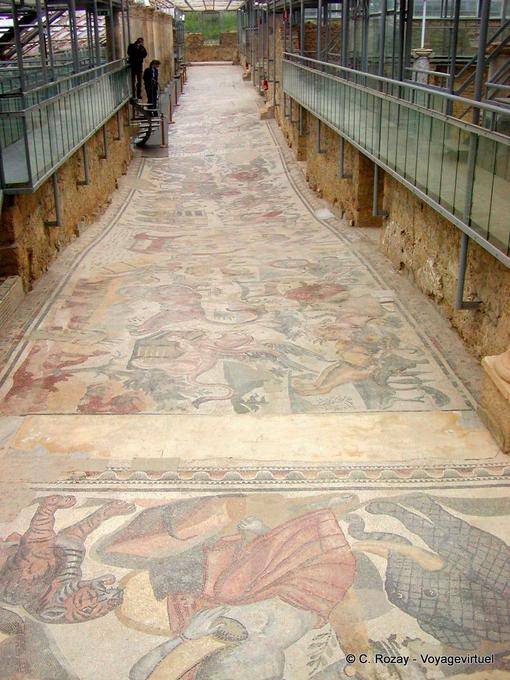 Korridor der Großen Jagd, Mosaik 60 Meter lang und 350 m², Villa Casale - Italien
