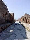 Raised Fußgängerüberweg Straße des Überflusses, Pompeji, Italien.
