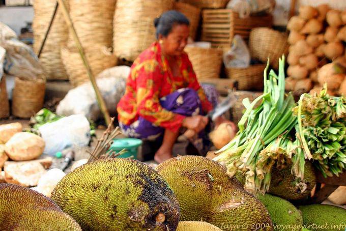 Java Durian auf einem Marktstand - Indonesien