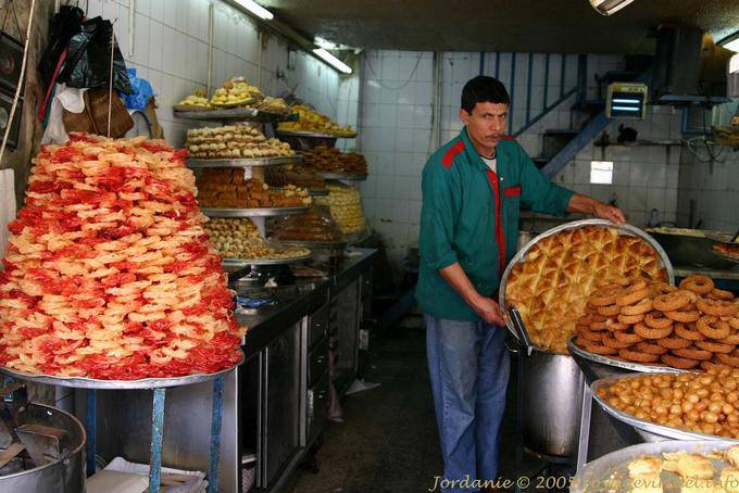 Jordanischen Berge von Gebäck, Amman - Jordanien