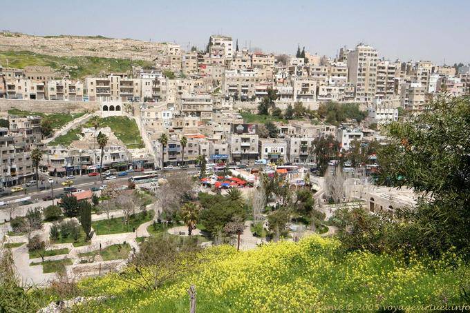 Garten im Herzen von Amman, von der Zitadelle von Amman sehen - Jordanien
