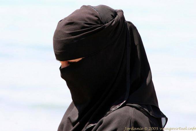 Das Mädchen in der schwarzen, Aqaba - Jordanien