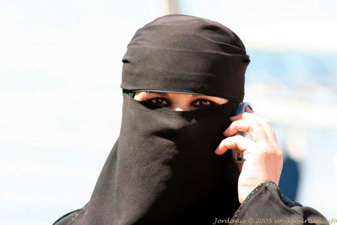 Die Frau mit dem Laptop, Aqaba - Jordanien