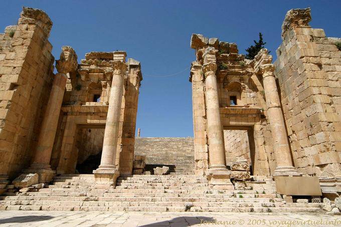 Propyläen Tempel der Artemis, Jerash - Jordanien