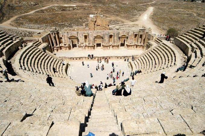 Panorama Theater Süden von der Spitze des diazoma, Jerash - Jordanien