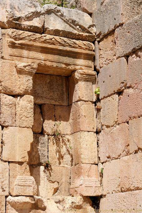 Architektonisches Element in einer Ecke, Jerash - Jordanien