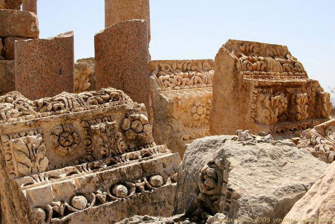 Rosa Marmor Stürze und überfüllt, Jerash - Jordanien