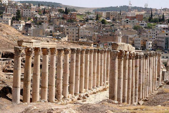 Decumanus bis zur Stadt Gerasa, Jerash - Jordanien