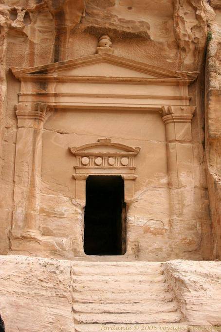 Eingang zu einem Grab, Little Petra - Jordanien