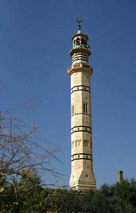 Achteckige Minarett einer Moschee in Madaba - Jordanien