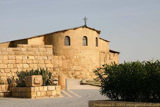 Basilika des Mausoleums von Moses, byzantinische Kirche, Berg Nebo - Jordanien