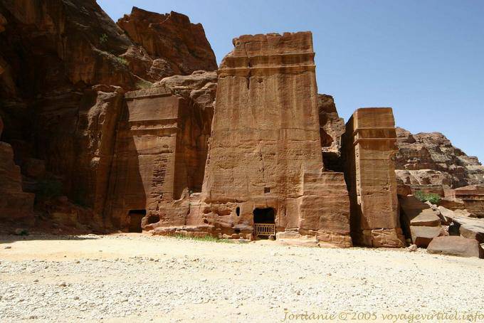 Storey Gräber, Petra Khubta - Jordanien