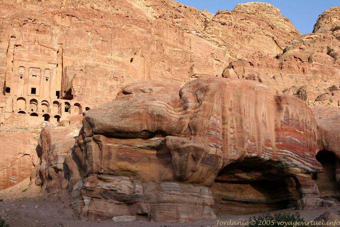 Grab der Urne (Urnengrab), Petra Khubta - Jordanien