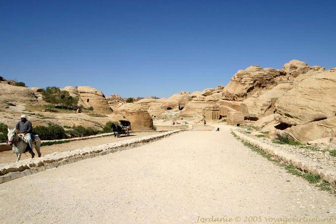The Walk In Petra Siq - Jordanien