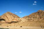 Farben auf die umliegenden Berge Aqaba, Jordanien.