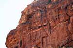 Klippen, die den Eindruck von schmelzendem Eis, Wadi El Farasah, Petra, Jordanien.