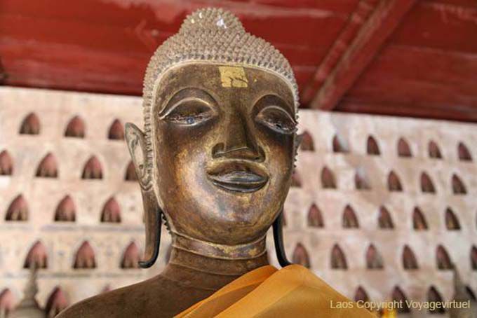 Buddha lächelnd, Wat Si Saket, Vientiane, Laos