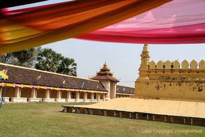 Die Vorbereitungen für das Festival Thatluang, Pha That Luang, Vientiane, Laos