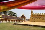 Die Vorbereitungen für das Festival Thatluang, Pha That Luang, Vientiane, Laos.