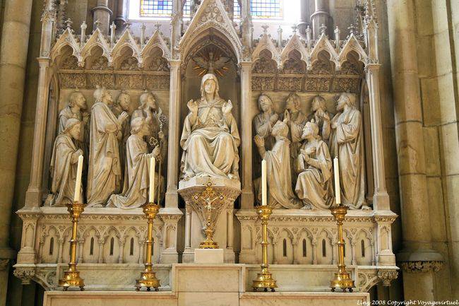 Neuer Dom, Gebet zu Maria, Skulptur, Linz - Österreich